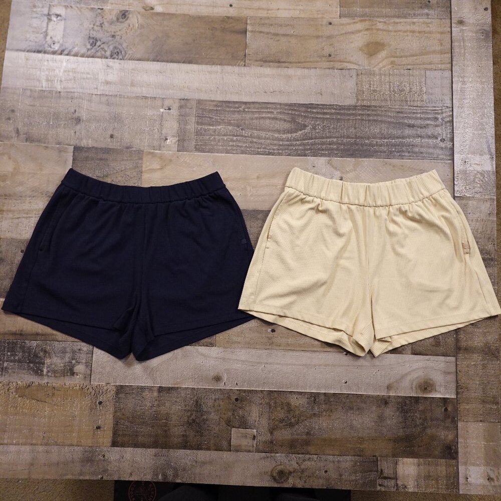 CRZ Yoga Lounge Shorts Bundle Women’s Large Navy‎ Cream Ribbed Athleisure